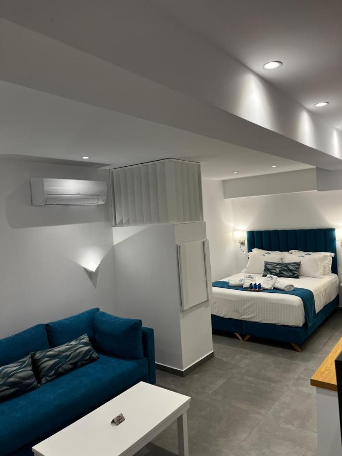 Ocean Blue Suites イエリソス エクステリア 写真