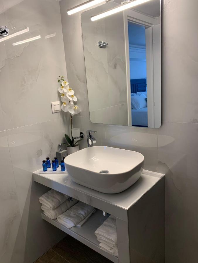 Ocean Blue Suites イエリソス エクステリア 写真